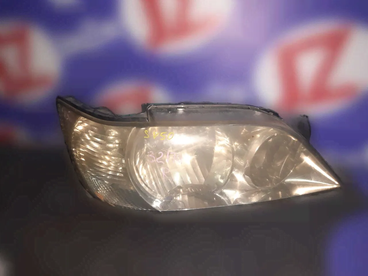 фара передняя правая TOYOTA VISTA ARDEO 1, SV50G ( ТОЙОТА / ВИСТА )