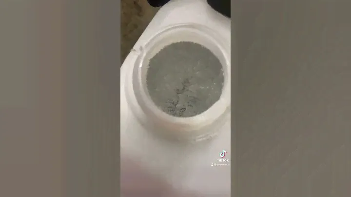 А говорят дистиллированная вода не замерзает :(